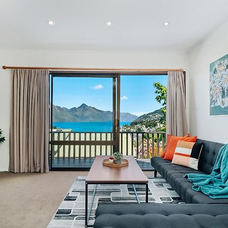 Town Centre Location With Stunning View - Unit 1 Daire Queenstown Dış mekan fotoğraf