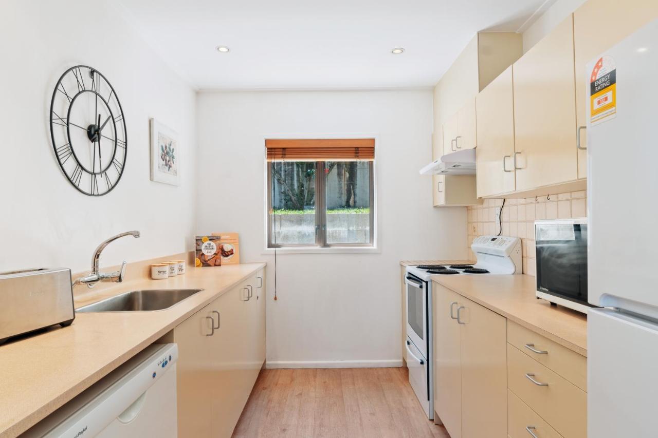 Town Centre Location With Stunning View - Unit 1 Daire Queenstown Dış mekan fotoğraf